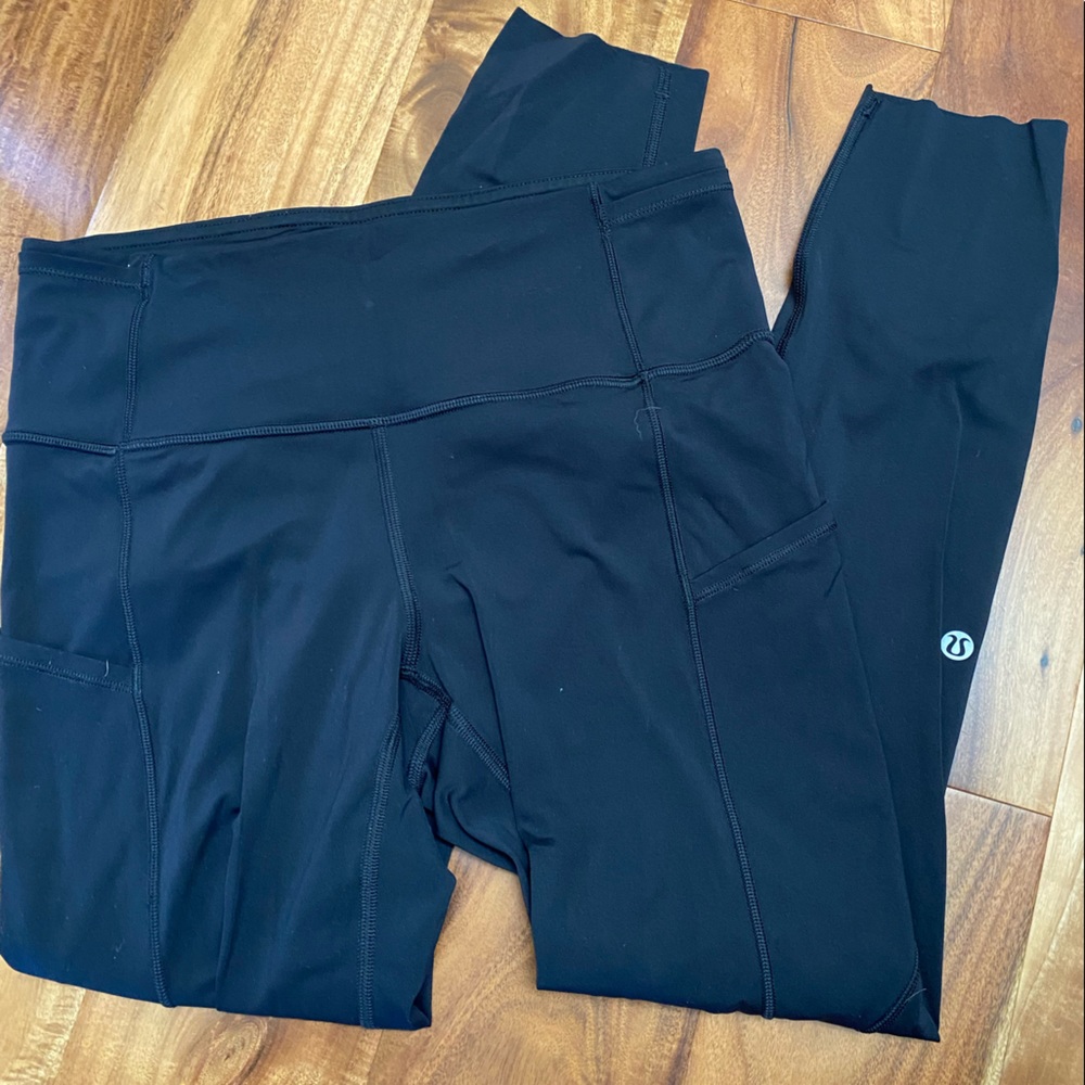 Lululemon black leggings